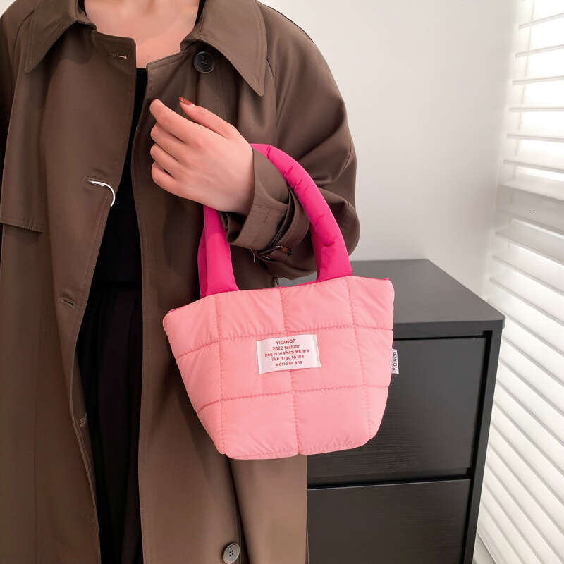 Internet celebrity hot autumn and winter space cotton bag, women's style fresh candy color handle bucket bag wholesale 2024 new casual fashion tr