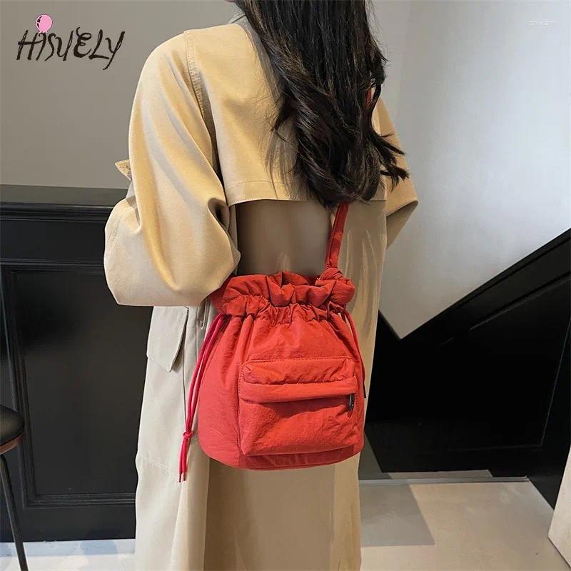 Totes 2024 Red Nylon Women Crossbody Bag Middle Korean Style Drawstring Bucket Casual Light Youth Large Capacity Shoulder
