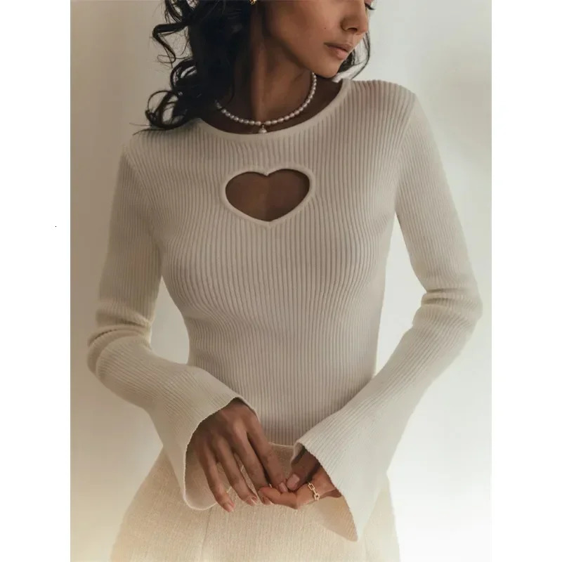 Ribbed Knitted Full Flare Long Sleeve Sweater Heart Shape Hollow Out Slim Pullover Jumper Women Casual Y2k Fashion Streetwear 241203