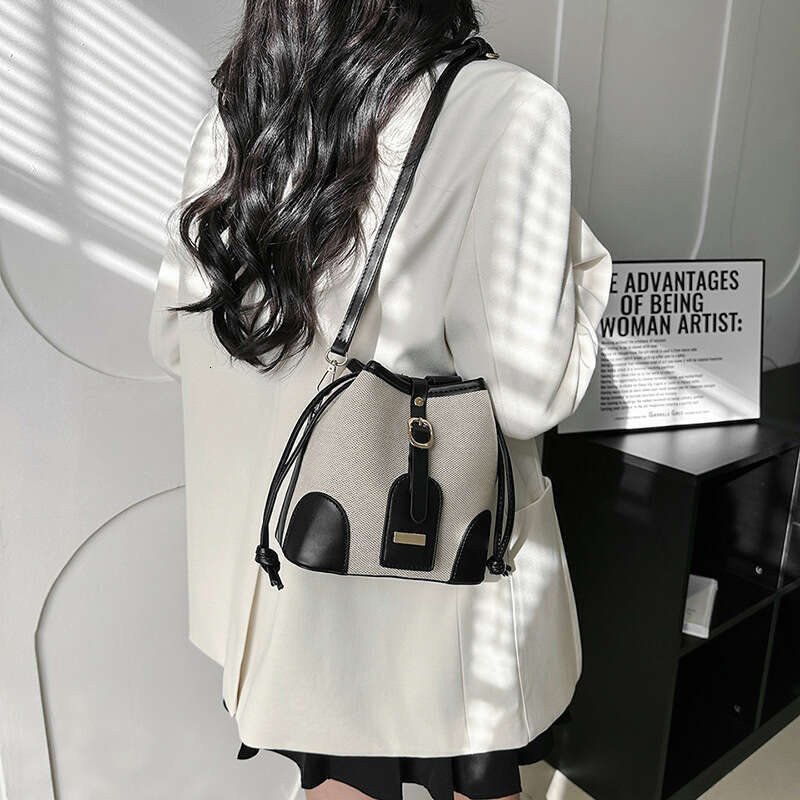 Wholesale Hand-Held Water Bucket Bags, Women's New Style Canvas Contrasting Color Drawstring, High-End Single Shoulder Crossbody Bag, Fashionable