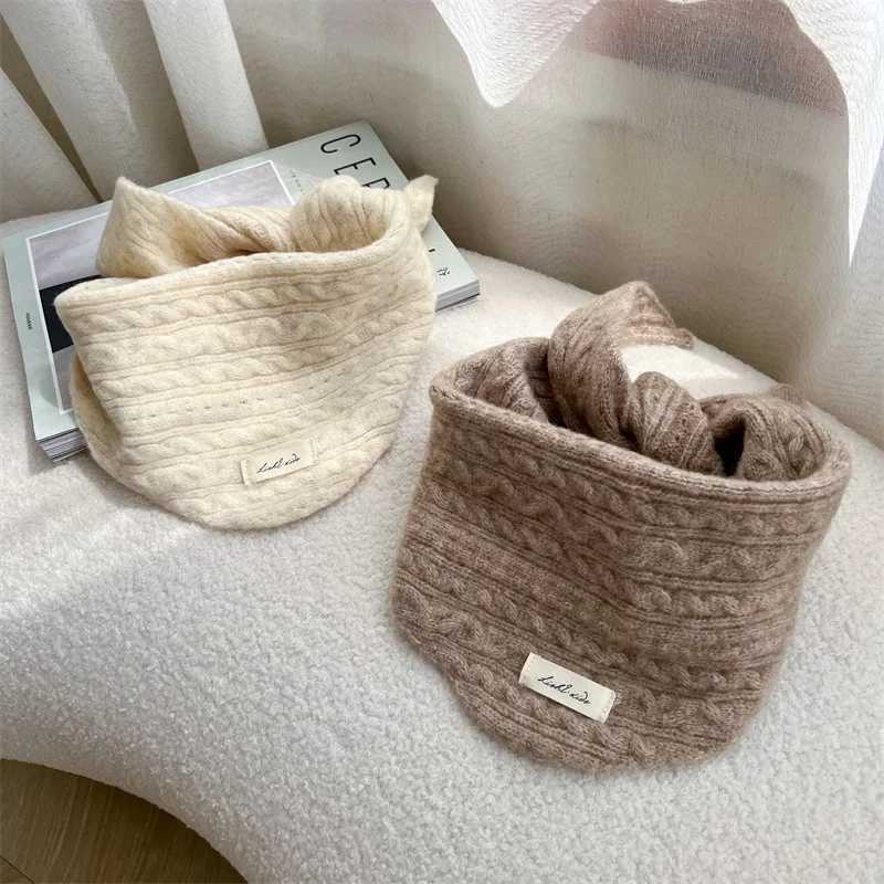 Scarves Wraps Korean Ins Baby Triangular Scarf Faux Fur Boy Girl Winter Windproof Warm Neck Cover Fashion Simple Kids Neckerchief H241213