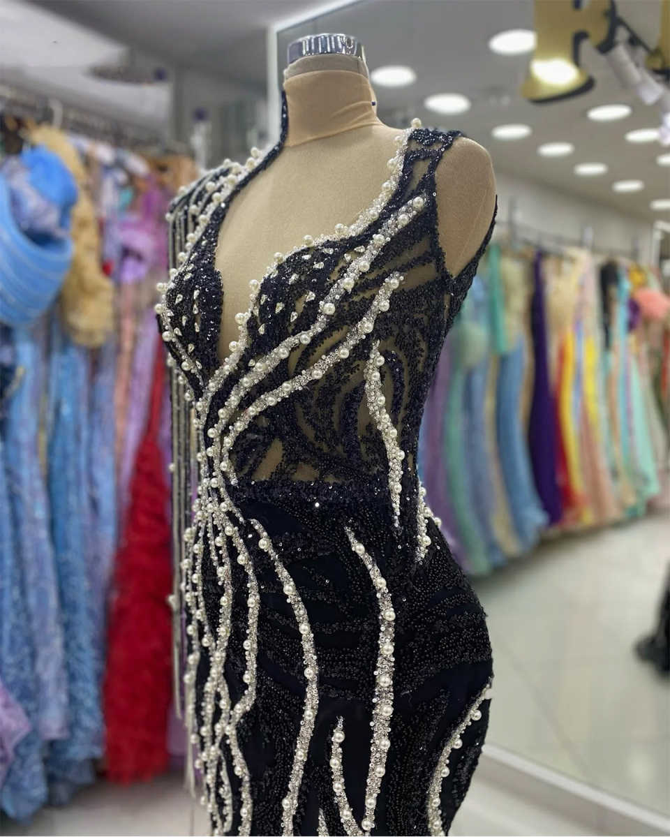 Classic Evening Dresses For Women High Neck Sleeveless Gown Sequins Pearls Crystal Tassel Customized Dress