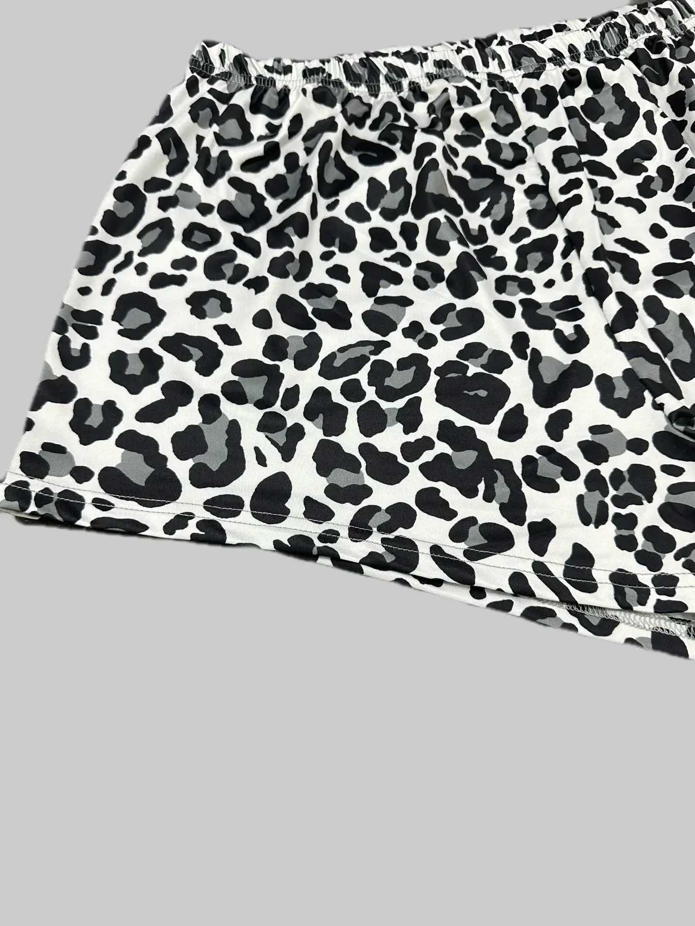 Women's Two Piece Pants Two Piece Womens Plus Size Leopard Heart Print Pajama Set - Soft and Comfortable Short Slve T and Shorts Y241213F0PN