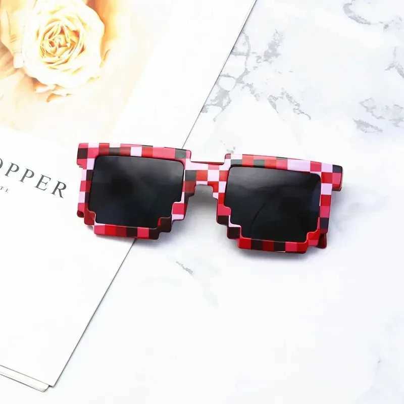 Sunglasses Funny Kids Cosplay Action Game Toy Sun Glasses Square Pixel Mosaic Thug Life Eyewear Childrens Gift H241213ZL5H