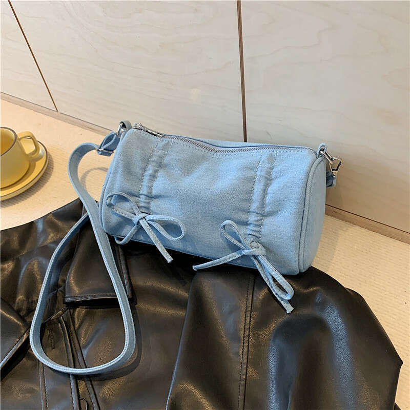 Casual denim women's Korean sweet internet famous pillow cyder large capacity commuting crossbody bag, 2024 new casual fashion trend clothing