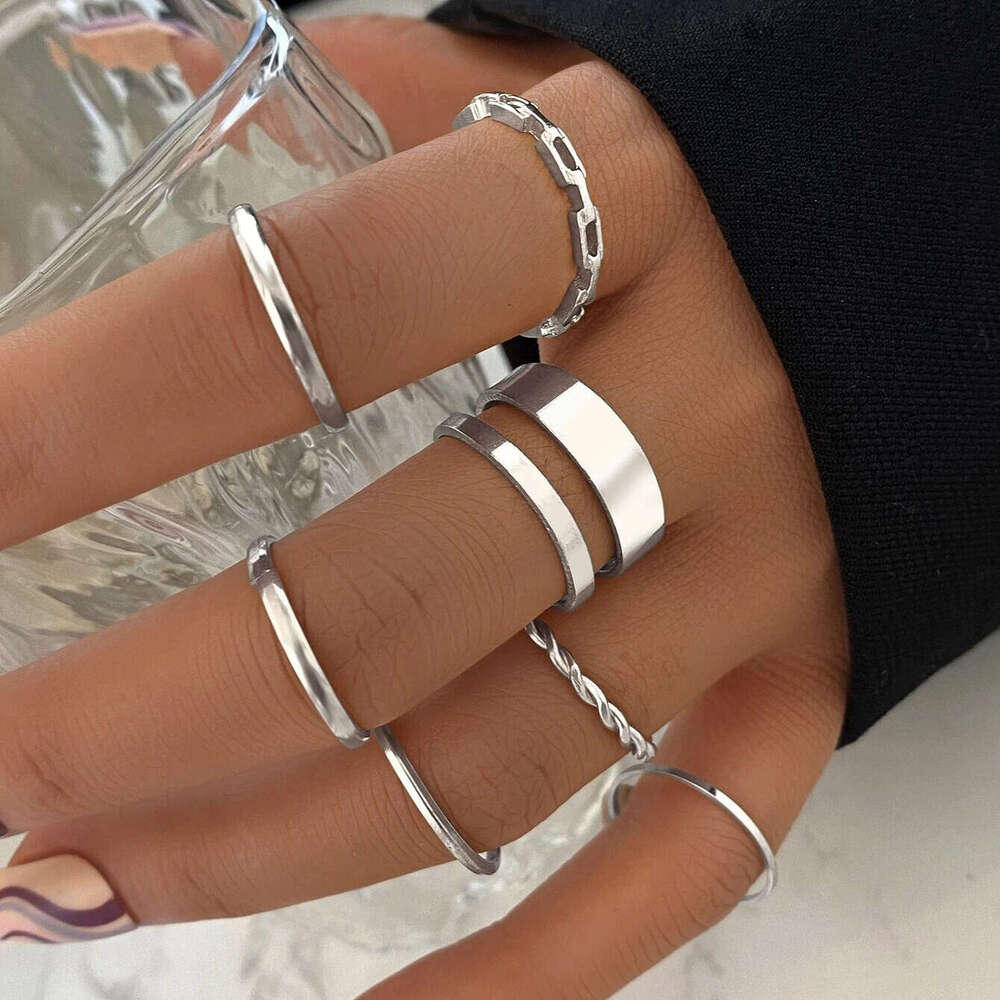 Hot selling metal joint creative minimalist ins style ring combination set of 7 rings