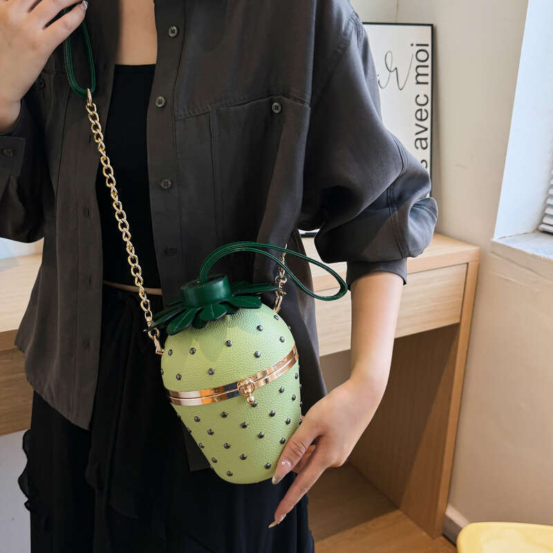 Small niche design women's Forest style personalized rivet pearl crossbody box bag ins strawberry shaped handbag 2024 new casual versatile fashio