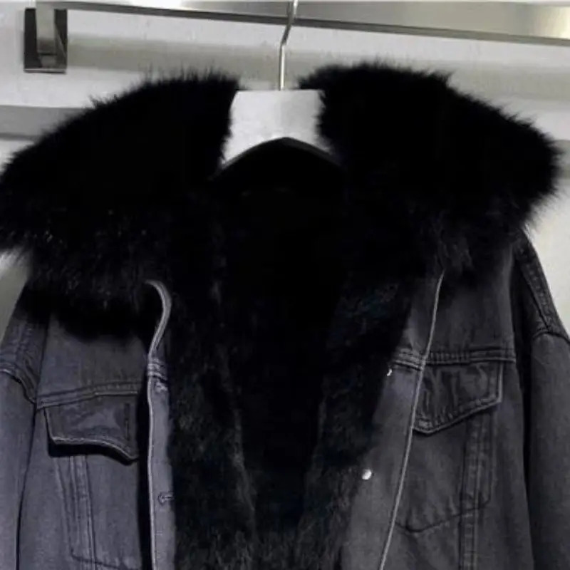 Womens large fur collar denim jacket loose fit for winter 2024 paired with a velvet thick cotton coat 241211