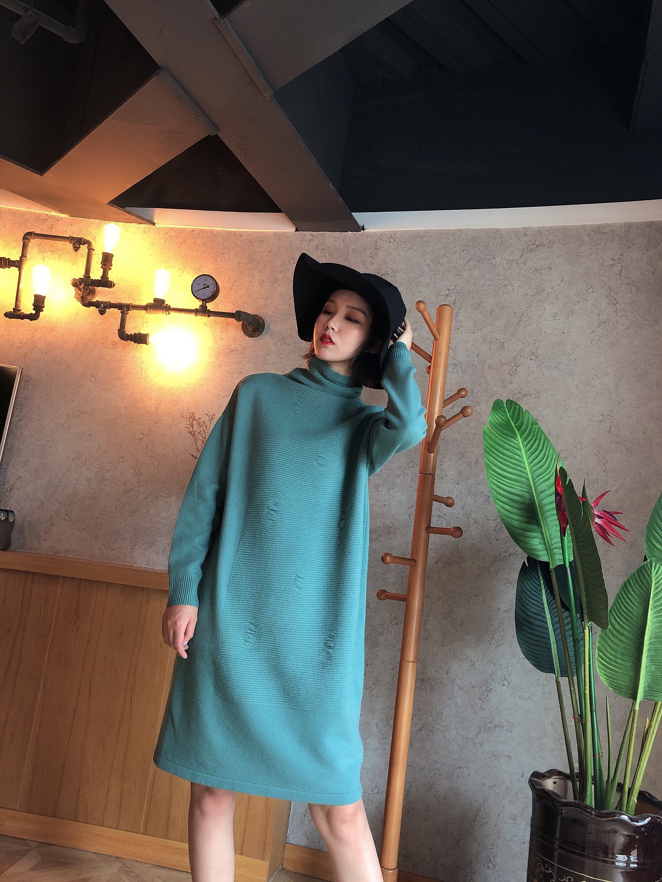 Bottom sweater for women autumn and winter stylish interior sweater high-end feeling slim fit wool sweater new fashionable top