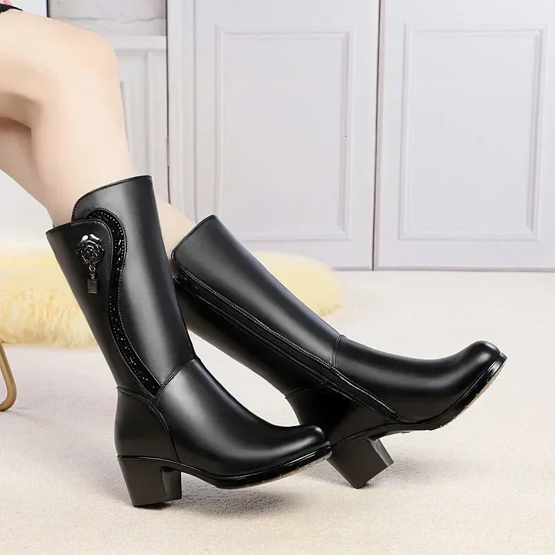 2024 Winter Womens Boots Plush Warm Snow Boots Fashion Medium Density Fiberboard High Heels Womens High Quality Leather Boots Botas Mujer 241213