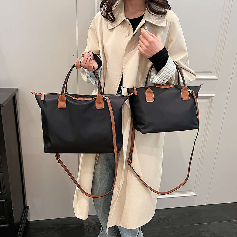 Minimalist Women's Trendy Tote Cross-Border New Nylon Fabric Lightweight Waterproof Single Shoulder Crossbody Bag Fashionable Quality Classic