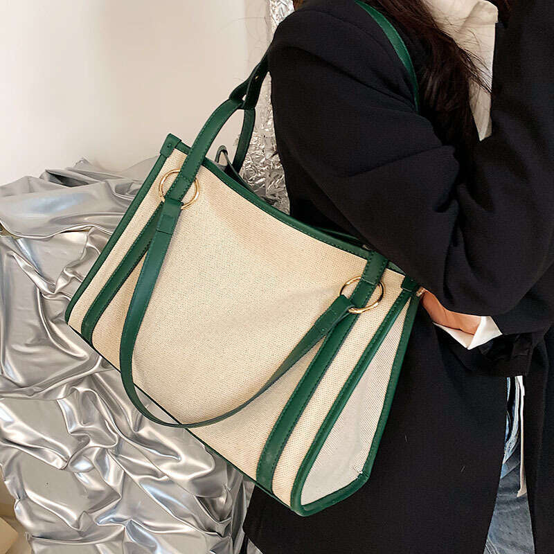New Trendy Stylish Women's Hand-Held Shoulder With Contrasting Colors, Large Capacity And High-End Feel, Daily Commuting Tote Bag