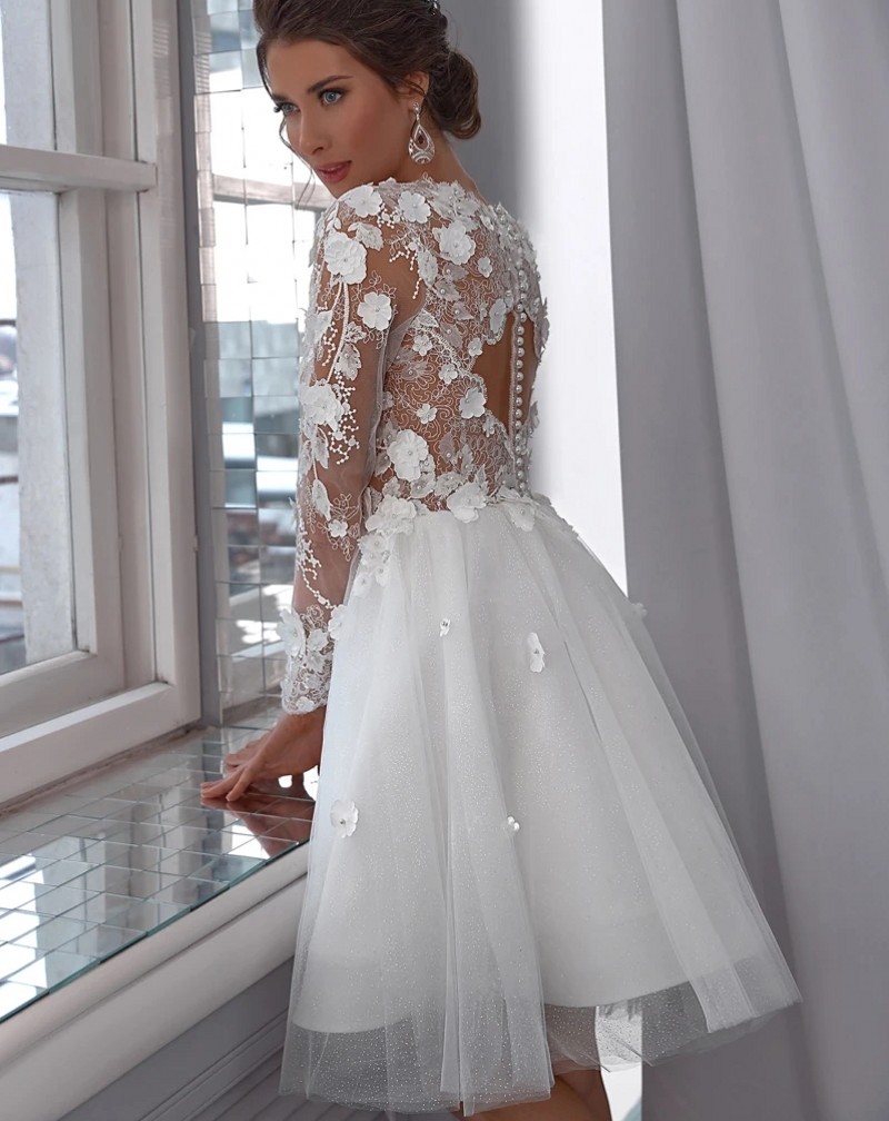 New Arrival Short Wedding Dresses Sheer Neck 3D Flowers Long Sleeve Lace Applique Tulle Illusion Back Bridal Party Gowns Vestido De Novias Robe De Mar