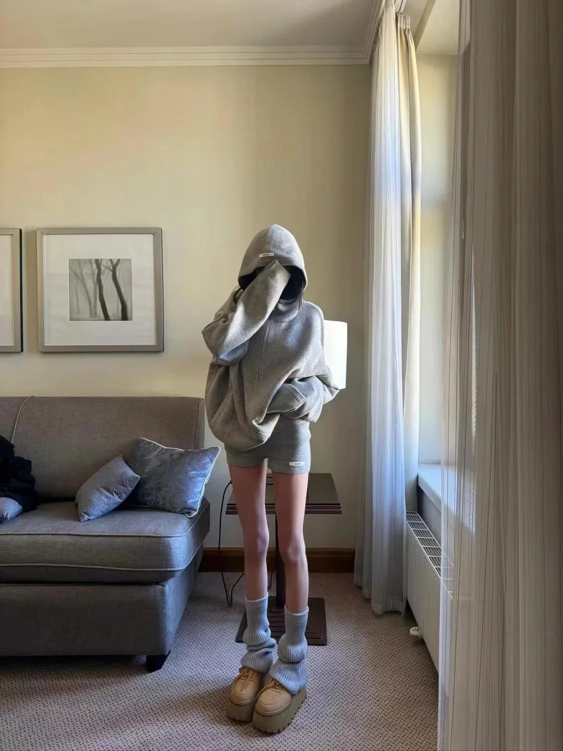 Y2k American casual sportswear lazy hooded cardigan solid color loose sweater tight shorts gray twopiece set 241211