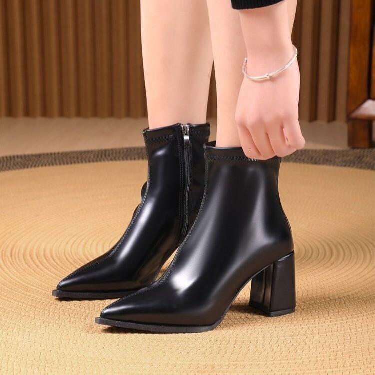 Large Martin boots autumn and winter new women's boots European and American style pointed side zipper short boots women's thick heel mid he