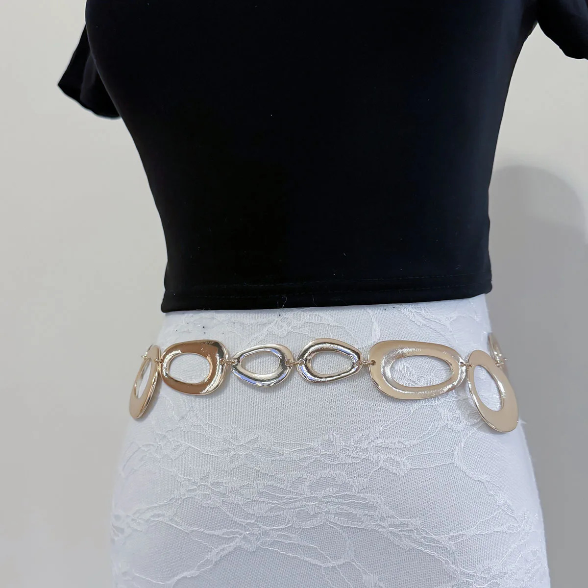 Fashionable Hollow Waist Chain Metal Ring Belt Women s Personalized Irregular n Geometric Shape 241213