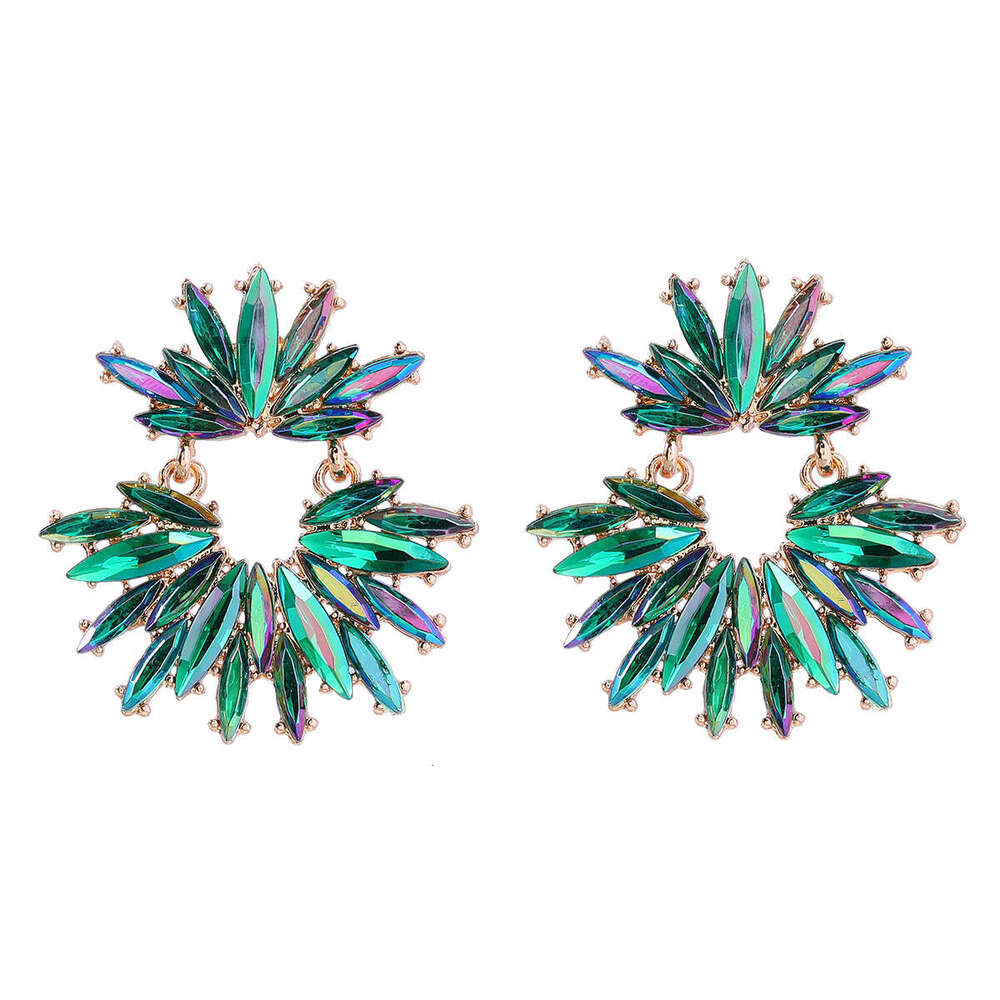 Ins Wind Full Women's Alloy Inlaid Earrings Exaggerated Super Sparkg Water Dia wer Accessories