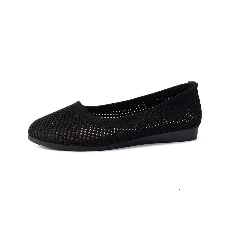 Spring and Autumn Fashion Round Head Solid Light Mouth Candy Mesh Breathable Large Womens Flat Shoes Single Shoe 241213