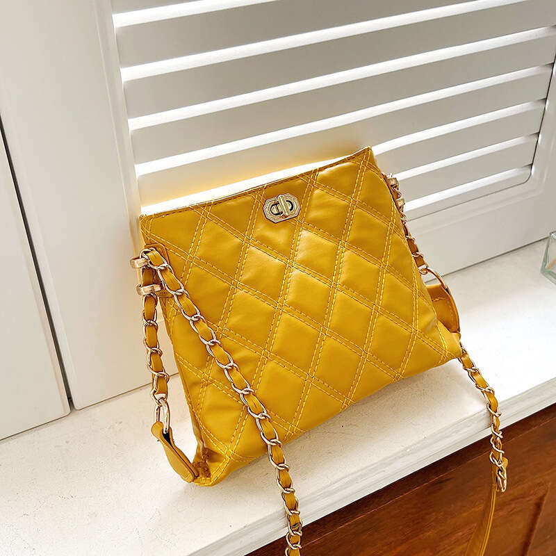 Chain Dia Grid Crossbody New Korean Style Trendy Shoulder Women's Simple And Versatile Mini Phone Bag, Fashionable Quality, Classic