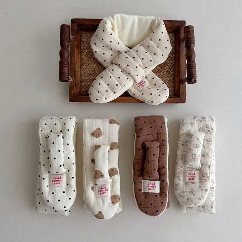 Scarves Wraps Korean Cartoon Bear Wool Fur Cross Warm Scarf Baby Fake Collar Neck Guard Shawl Winter Blouse Shoulder Cape Children Neckerchief H241213