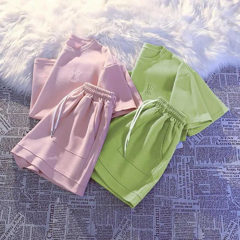Women's Two Piece Pants Lady Short Pants Set Versatile Womens Tracksuit Set Stylish Round Neck T-shirt Elastic Waist Shorts Suit for Casual Daily