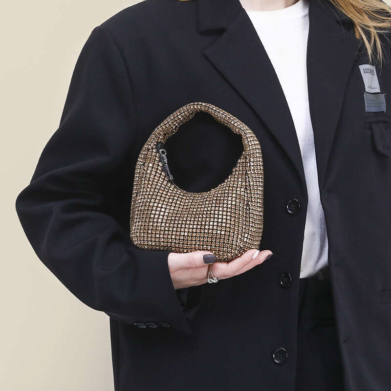 2024 New Product King Full Women's Bucket Dinner Water Diamond Chain Handheld Crossbody Bag