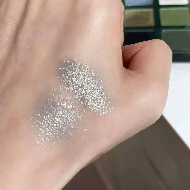 Paris Garden Nine Color eye shadow Hray Retro French Black Green Contrast Olive Green Small Smoke W241213