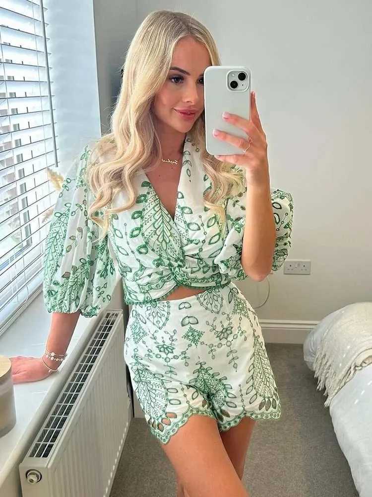Women's Two Piece Pants Summer New Fashion Embroidered Blouses Ladies Shorts 2 Suit Dress Y2412138AKJ