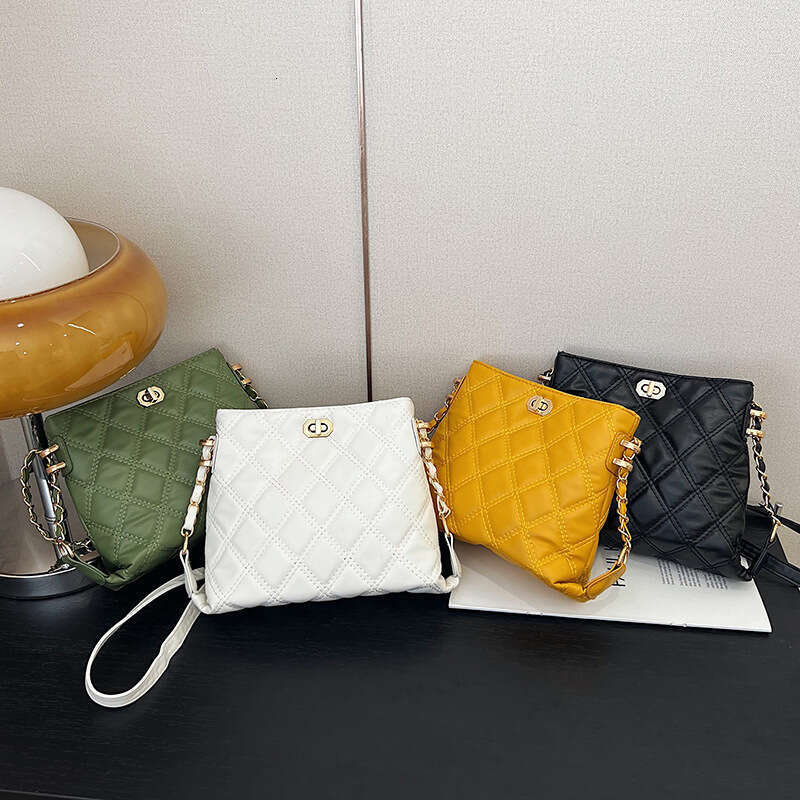 Chain Dia Grid Crossbody New Korean Style Trendy Shoulder Women's Simple And Versatile Mini Phone Bag, Fashionable Quality, Classic