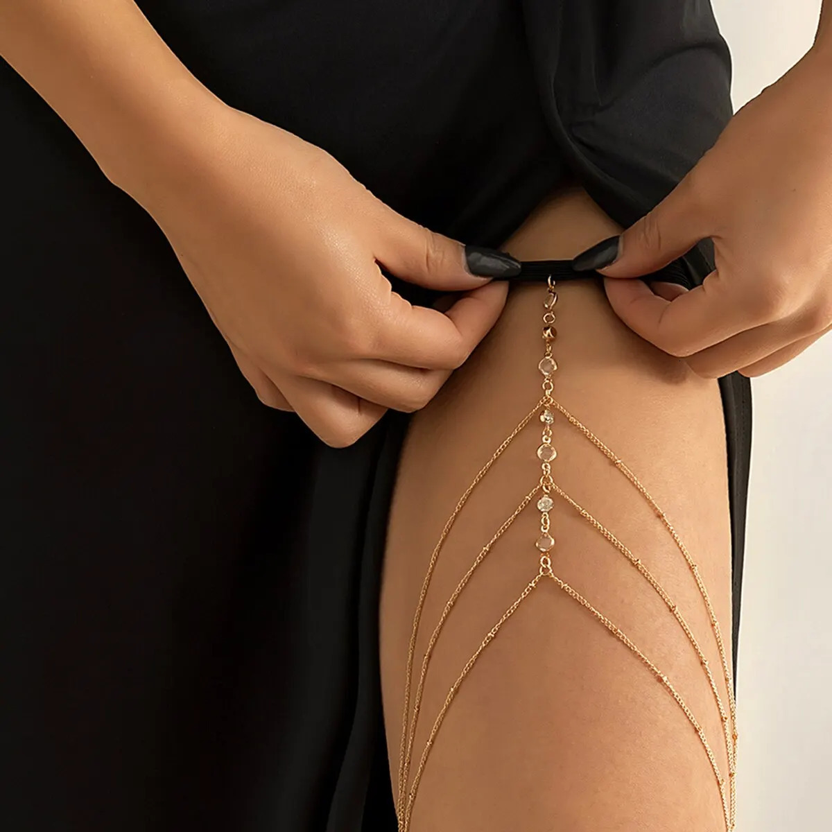 Boho Elastic Band Crystal Leg Thigh Chain for Women Summer Beach Sexy Tassel Multilayer Adjustable Body Jewelry Dress Decorate 241213
