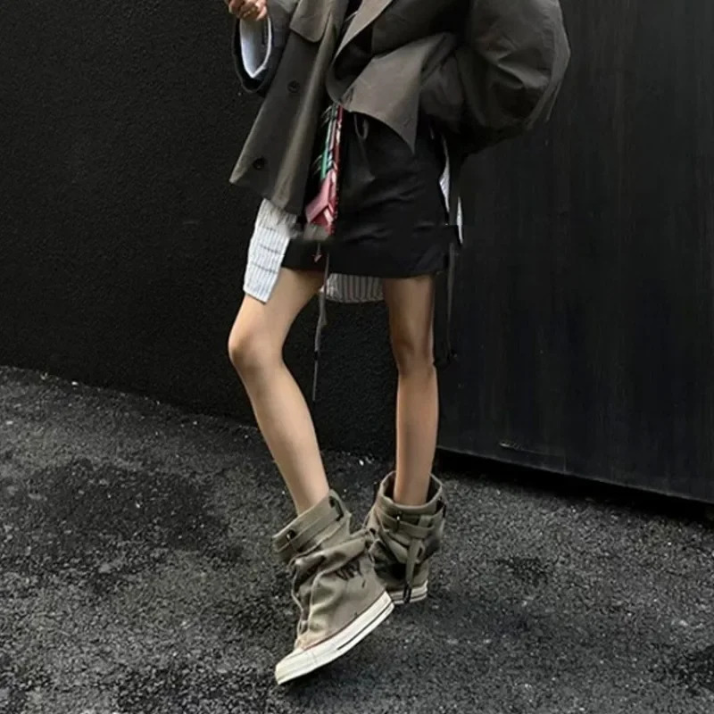 Womens Graffiti Boots Top Canvas Shoes 2024 Autumn Pants Leg Boots Thick Bottom Non slip Buckle Fashion Boots 241213