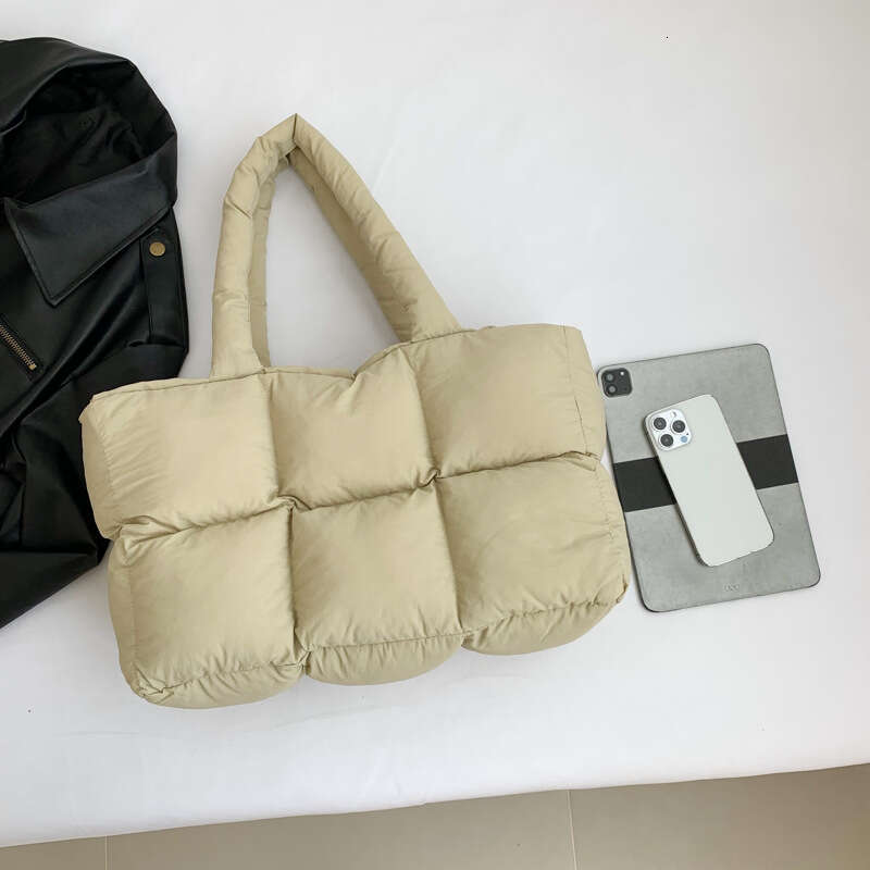 Internet celebrity trendy cotton tote for women large capacity hand-held armpit commuting bag 2024 new casual fashion trend clothing