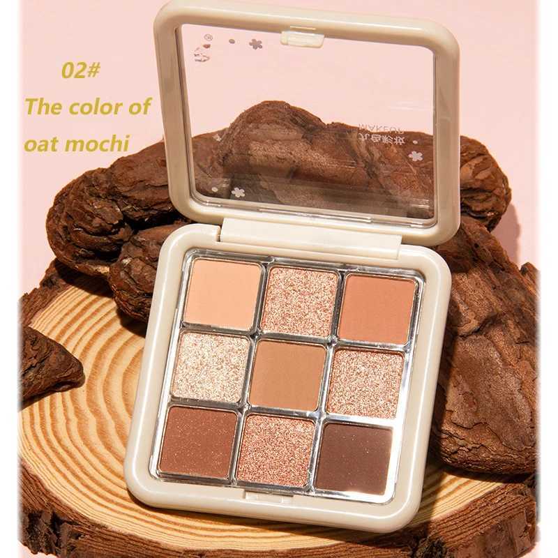 The nine-color eyeshadow palette for makeup featuring glittery matte and pearlescent finishes as well as fine shimmers helps W241213