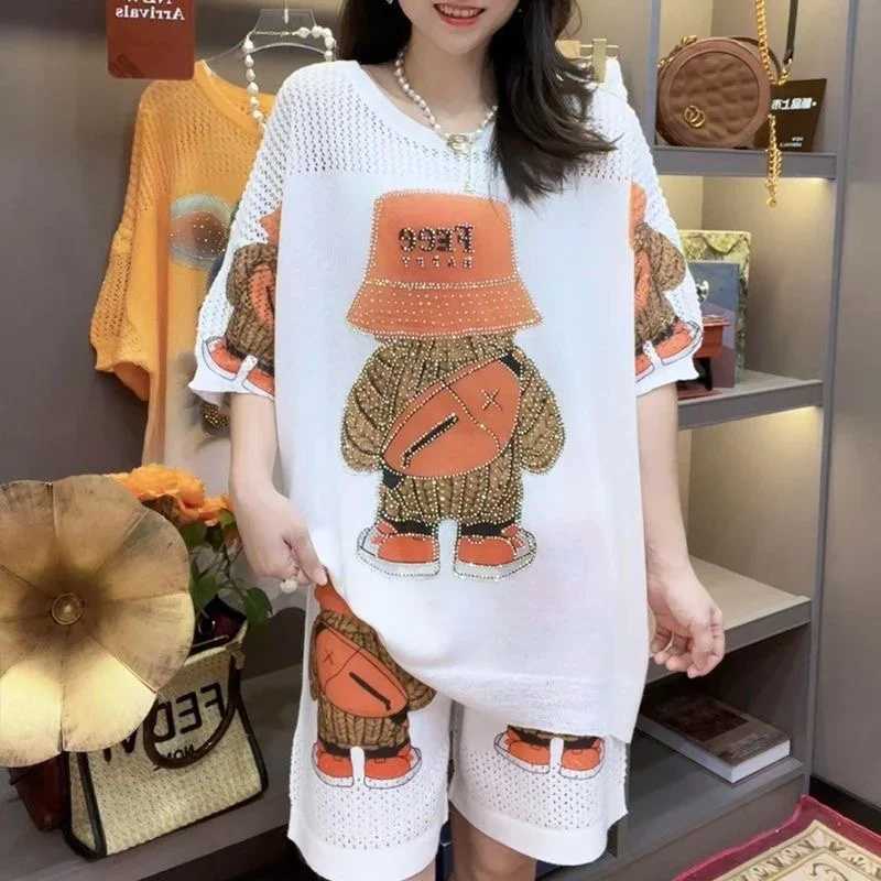 Women's Two Piece Pants Cartoon Rhinestone Hollow Round Neck Short Slve T-shirt Shorts Two-Piece Set Female 2023 Summer Loose Leisure Set Women Y