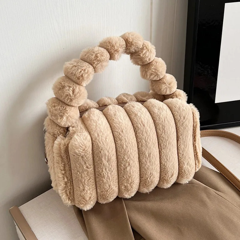 Plush Bag for Women Simple Edition Messenger Bag Fashion and Leisure Portable Fluffy Pillow Bag 241205