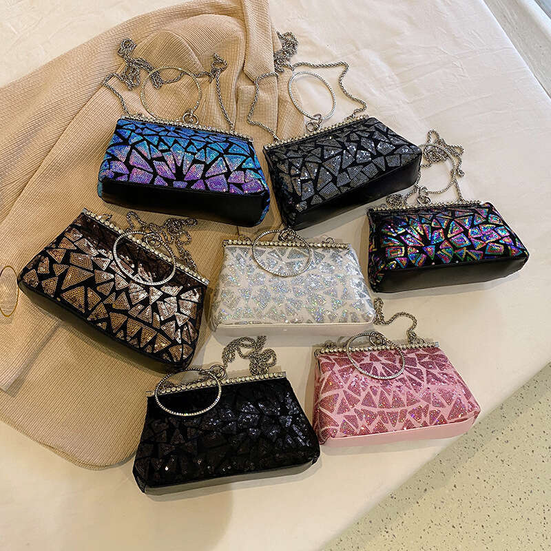 Bag women in 2024, with high-end feel a clip on handle. Small square bag for niche evening wear, dinner party single shoulder crossbody bag. 2024 new 