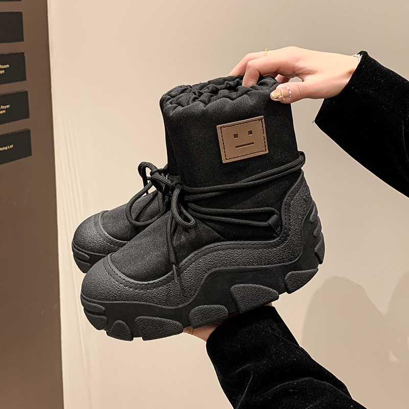 2025 Winter High cut Thick soled Anti slip Women's Snow Boots Designer Ankle Boots Tie up Warm High quality Cotton Shoes Waterproof Comfortable W
