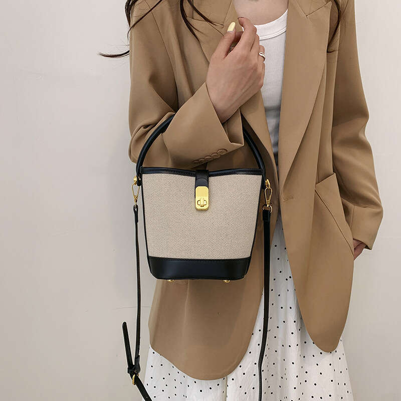 Wholesale Canvas Contrasting Splicing Hand-Held Bucket Women's Cross-Border New Single Shoulder Crossbody Bag, Fashionable Quality, Classic