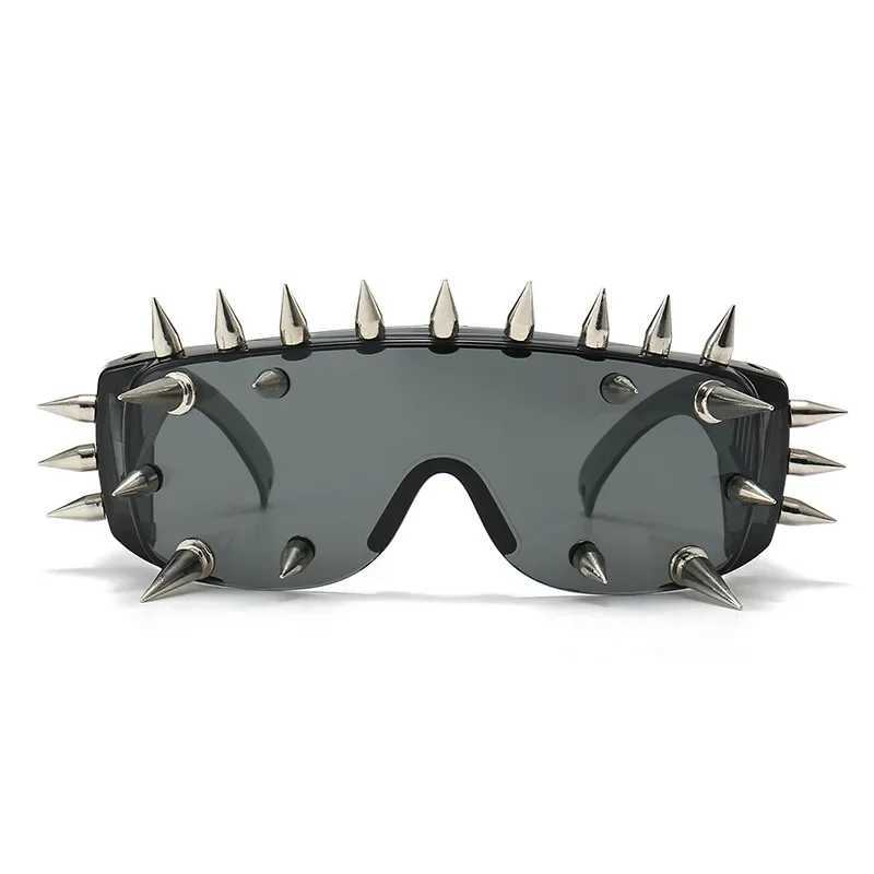 Steampunk Y2K Big Frame Nail Rivet Sunglasses Women For Men Vintage Punk Luxury Brand Design Sun Glasses Piece Goggle blackX241213