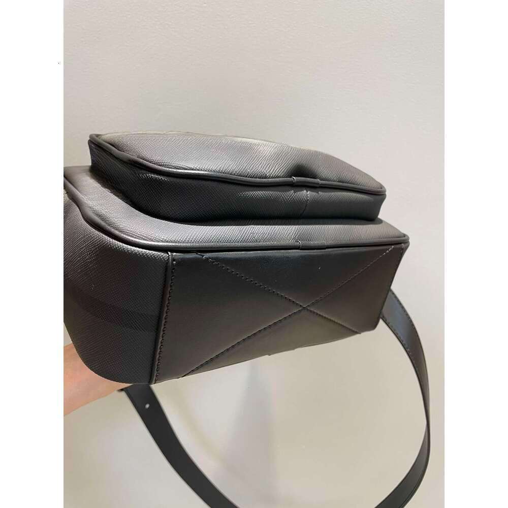 TOP Handbags Men Leather TRIO Messenger Bags Shoulder Make up Bag Designer Handbag Tote Man's bag AAA