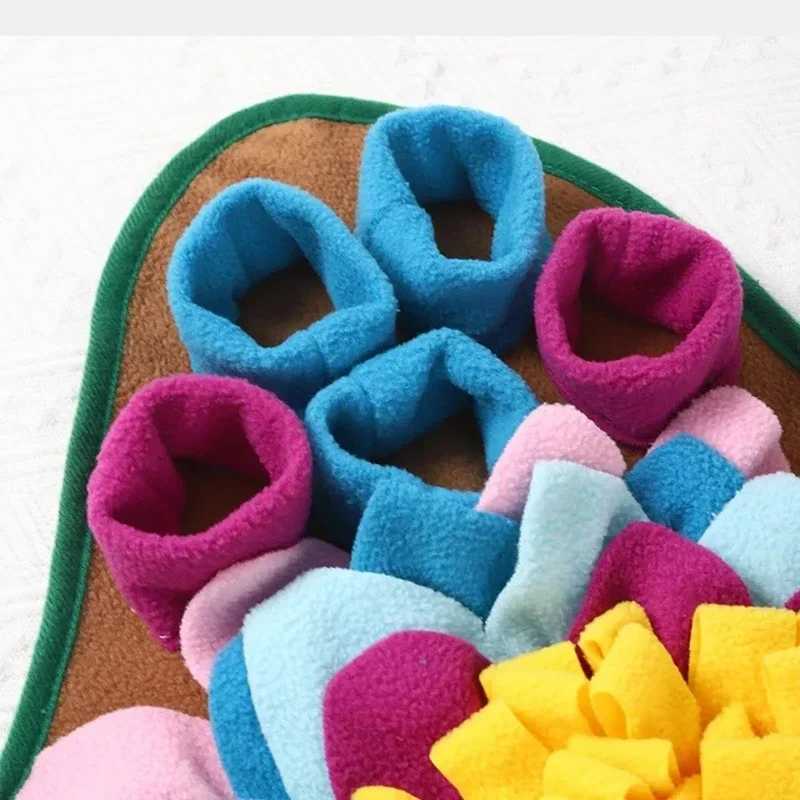 Pet olfactory pad dog puzzle training Xizang food blanket slow food pad washable colored dog puzzle feeding toy nose training pad X241213