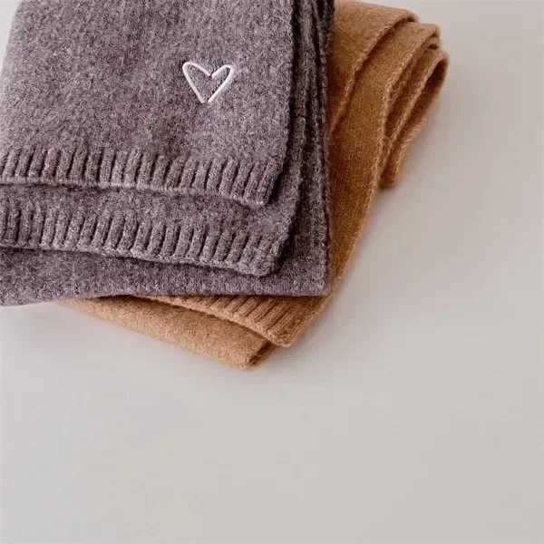Scarves Wraps Korean Girls Fashion Childrens All-match Solid Knitted Wool Scarf Candy Color Autumn Winter Boys Baby Warm Embroidery Scarfs H241213