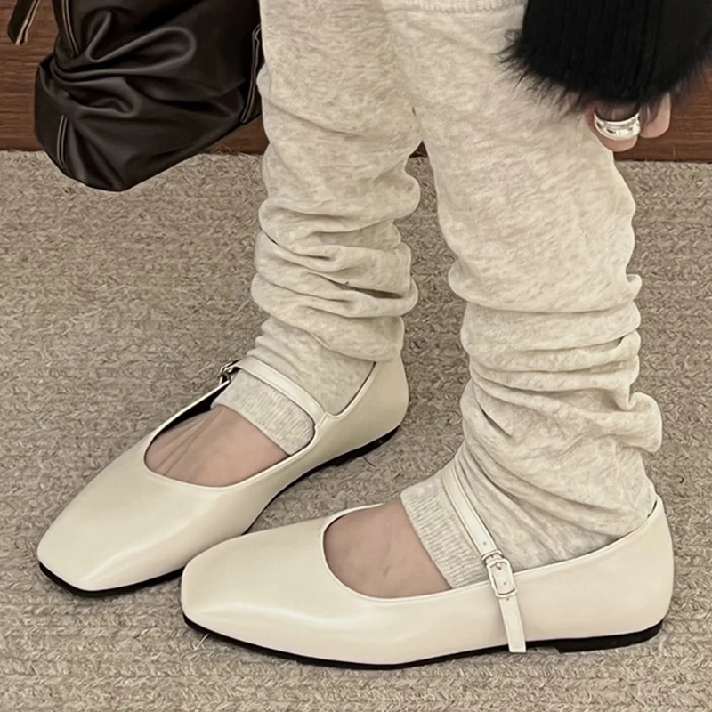 2024 Womens Mary Jane Sandals Fashion Buckle Strap Womens Lace Slide Square Soft Sole Womens Lolita Shoes 241213