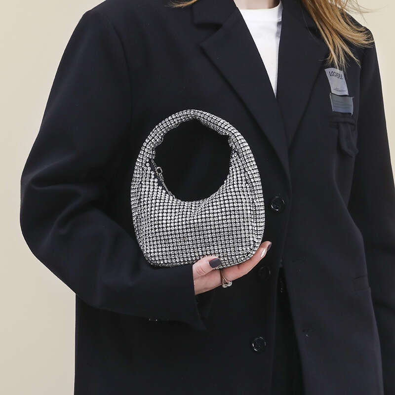 2024 New Product King Full Women's Bucket Dinner Water Diamond Chain Handheld Crossbody Bag