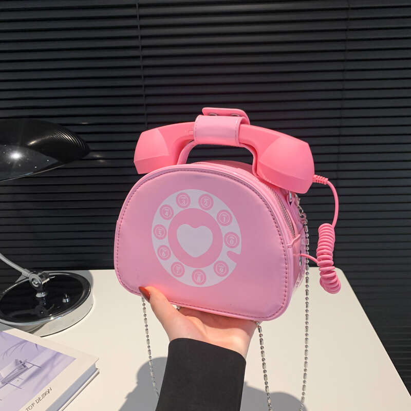 Small niche design women's creative retro phone handbag, spicy girl crossbody internet famous makeup bag, 2024 new style, chic and elegant clothi