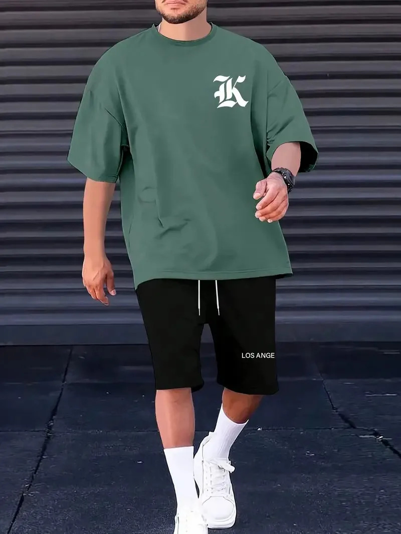 short sleeved set mens Tshirt trend printed round neck with gang handsome sports twopiece 241211