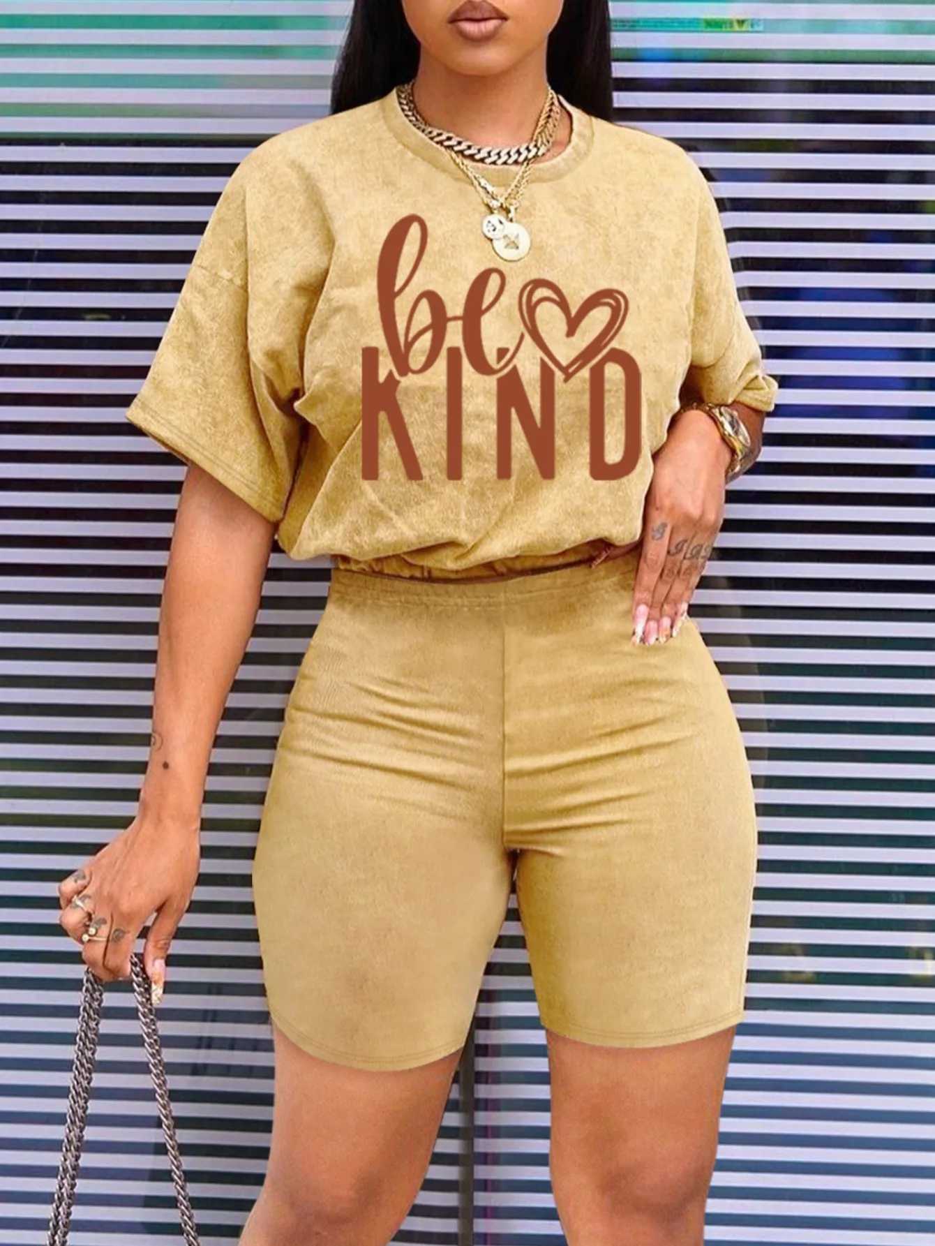Women's Two Piece Pants LW Summer Heart Letter Print Shorts Set Women Casual Two-piece Set Lady Short Slve T-shirt + Shorts Sets Biker Shorts Sui
