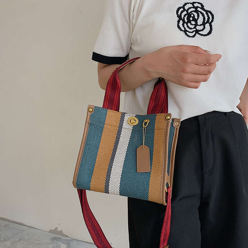 Women's New Hand-Held Tote Large Capacity Canvas Contrasting Color Commuting Shoulder Crossbody Bag, Fashionable Quality Classic
