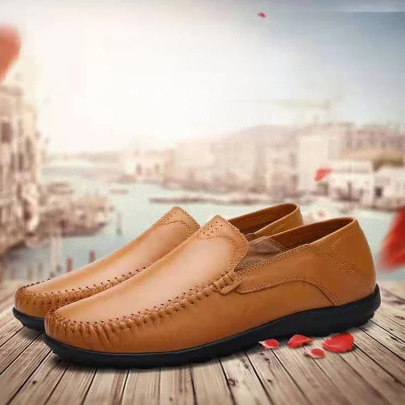 Mens leather shoes mens spring shoes slip on business casual leather shoes classic and soft Moccasins Hombre breathable flat shoes 241213