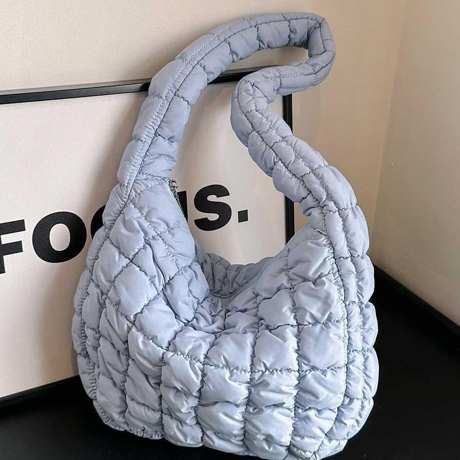 Spring and summer new bag cloud pleated big bag casual personality lightweight large capacity dumpling bag commuting armpit womens bag